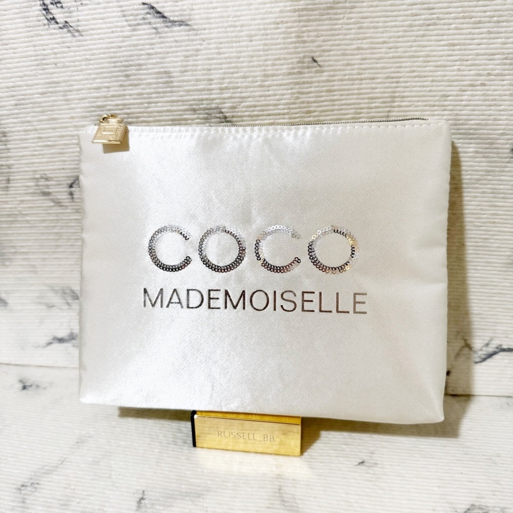 Chanel Beauty COCO Mademoiselle Cream Satin Zippered Pouch - Picture 3 of 11